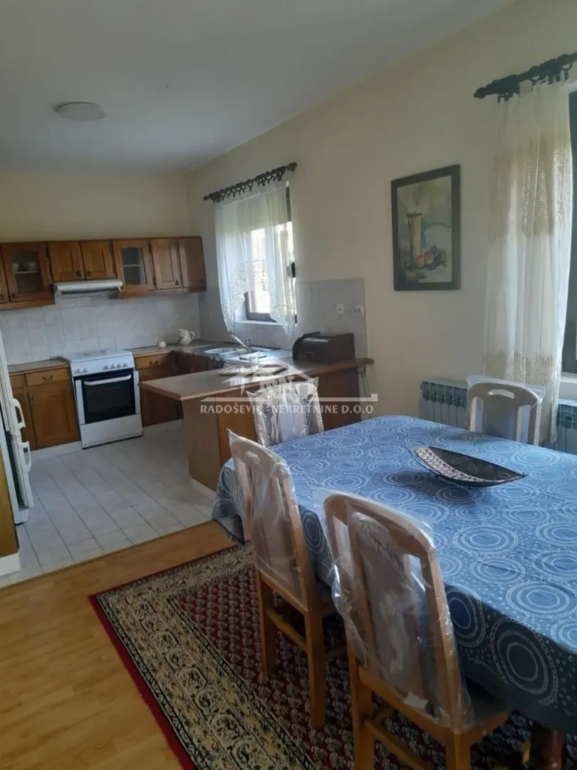 Rent, three bedroom apartment, 90m², Čukarica, Beograd