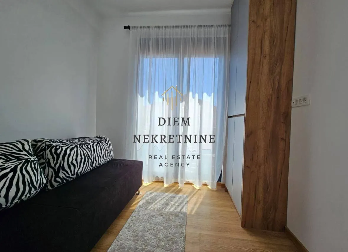 Rent, two bedroom apartment, 55m², Centar, Bar
