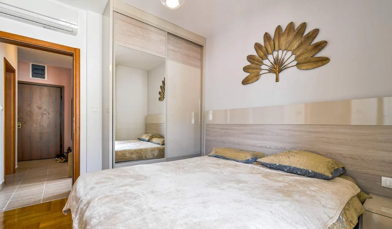 Prodaja, dvosoban stan, 88m², Bečići, Budva