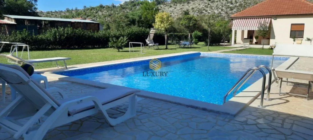 Rent, house, 140m², Donji Martinići, Danilovgrad