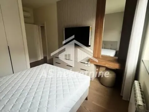 Izdavanje, trosoban stan, 79m², Savski Venac, Beograd - image 15