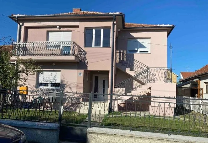 Prodaja, kuća, 224m², Arandjelovac, Srbija