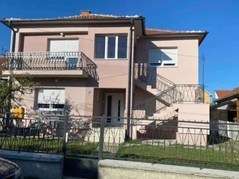 Sale, house, 224m², Arandjelovac, Srbija