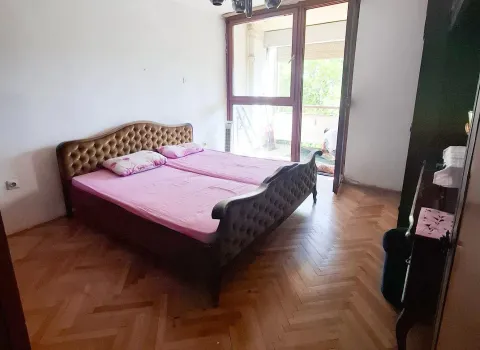 Izdavanje, dvosoban stan, 85m², Blok 5, Podgorica - image 5