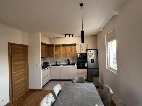 Prodaja, dvosoban stan, 72m², City Kvart, Podgorica - image 5