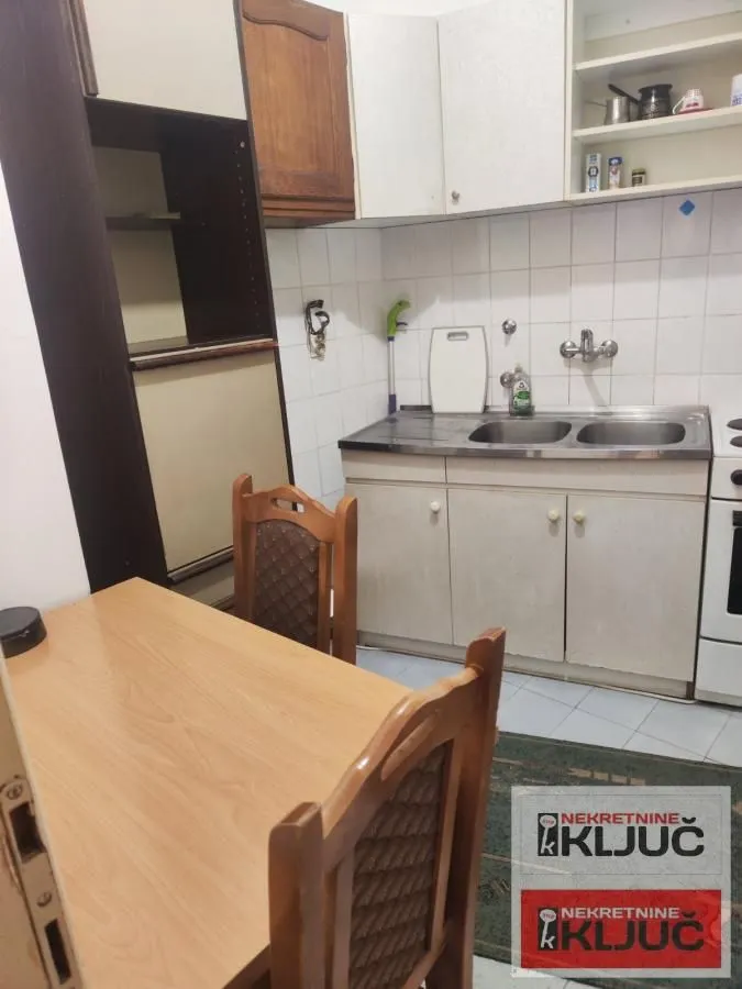 Izdavanje, jednosoban stan, 34m², Grbavica, Novi Sad Sve Podlokacije