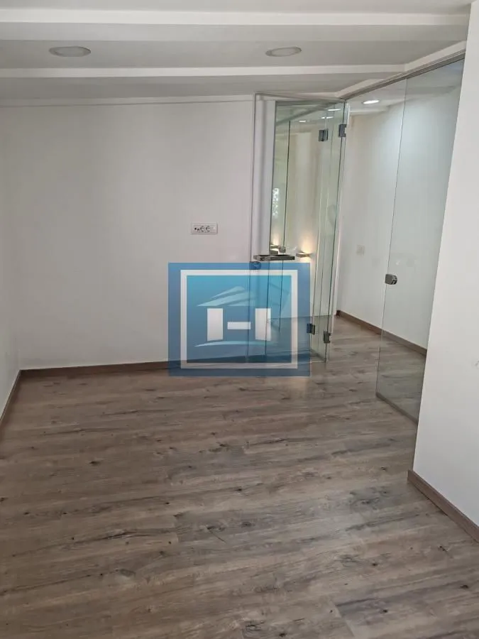 Sale, three bedroom apartment, 72m², Botanička Bašta, Palilula Sve Podlokacije