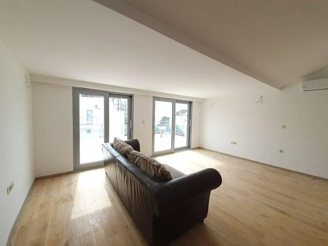 Prodaja, trosoban stan, 171m², Petrovac, Budva