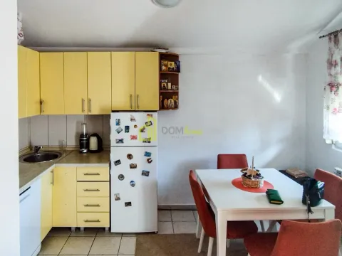 Prodaja, kuća, 220m², Tološka šuma, Podgorica - image 7