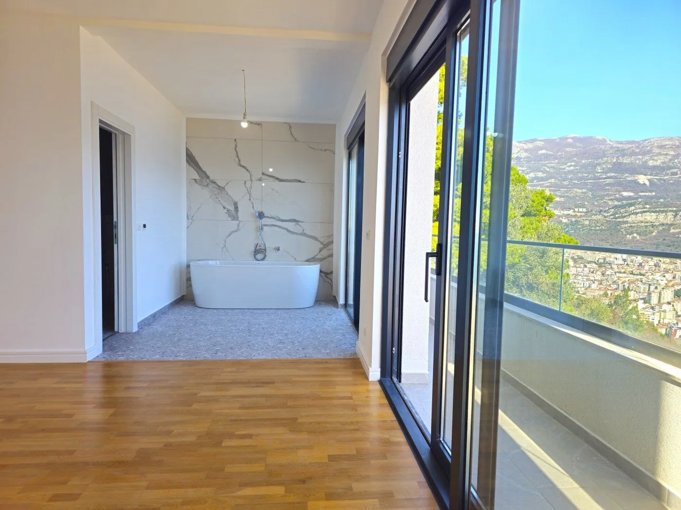 Sale, house, 184m², Komoševina, Budva