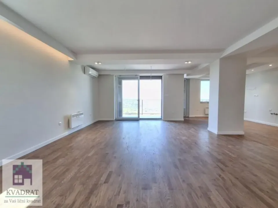 Prodaja, četvorosoban stan, 115m², Zvezdara Sve Podlokacije, Beograd