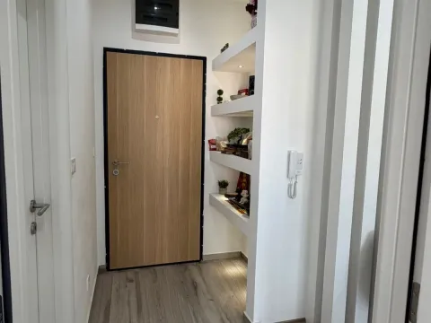 Prodaja, jednosoban stan, 43m², Pobrežje, Podgorica - image 6