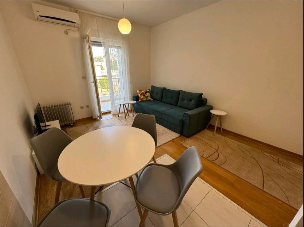 Rent, studio apartment, 26m², Blok 6, Podgorica