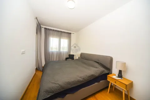 Izdavanje, dvosoban stan, 75m², New City, Podgorica - image 7