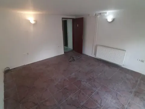 Rent, office space, 50m², Nova Detelinara, Novi Sad Sve Podlokacije - image 7