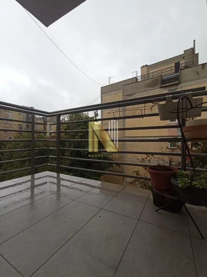Izdavanje, dvosoban stan, 60m², Banatić, Novi Sad Sve Podlokacije