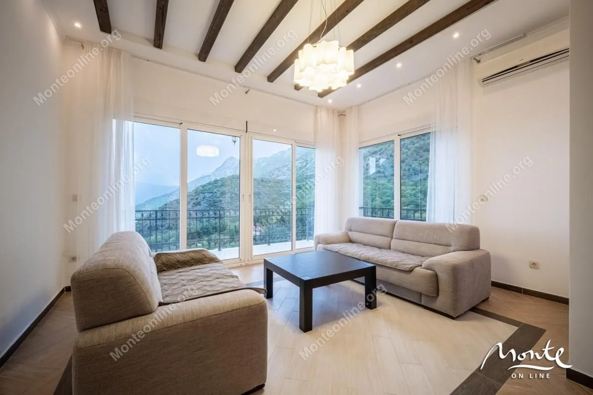 Sale, house, 103m², Risan, Kotor