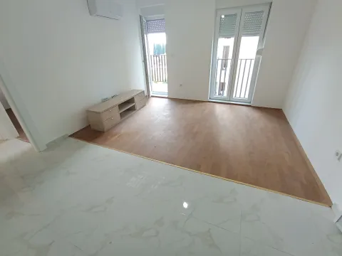 Rent, one bedroom apartment, 47m², City Kvart, Podgorica - image 3