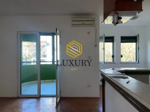 Sale, one bedroom apartment, 52m², Stari Aerodrom, Podgorica - image 2