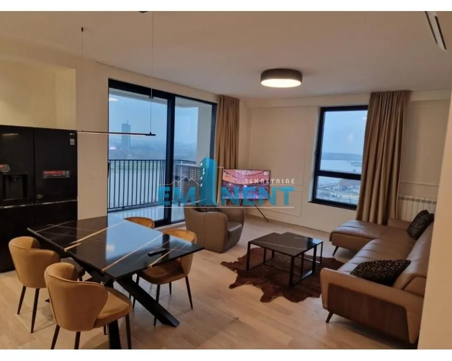 Izdavanje, četvorosoban stan, 109m², Savski Venac, Beograd