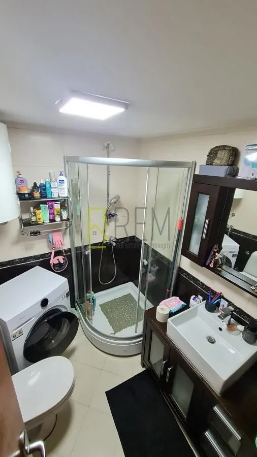 Prodaja, dvosoban stan, 80m², Momišići, Podgorica