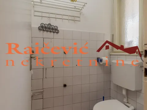 Rent, office space, 40m², Centar, Stara Pazova - image 15