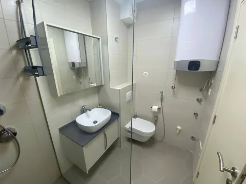 Prodaja, dvosoban stan, 62m², Dobrota, Kotor - image 10
