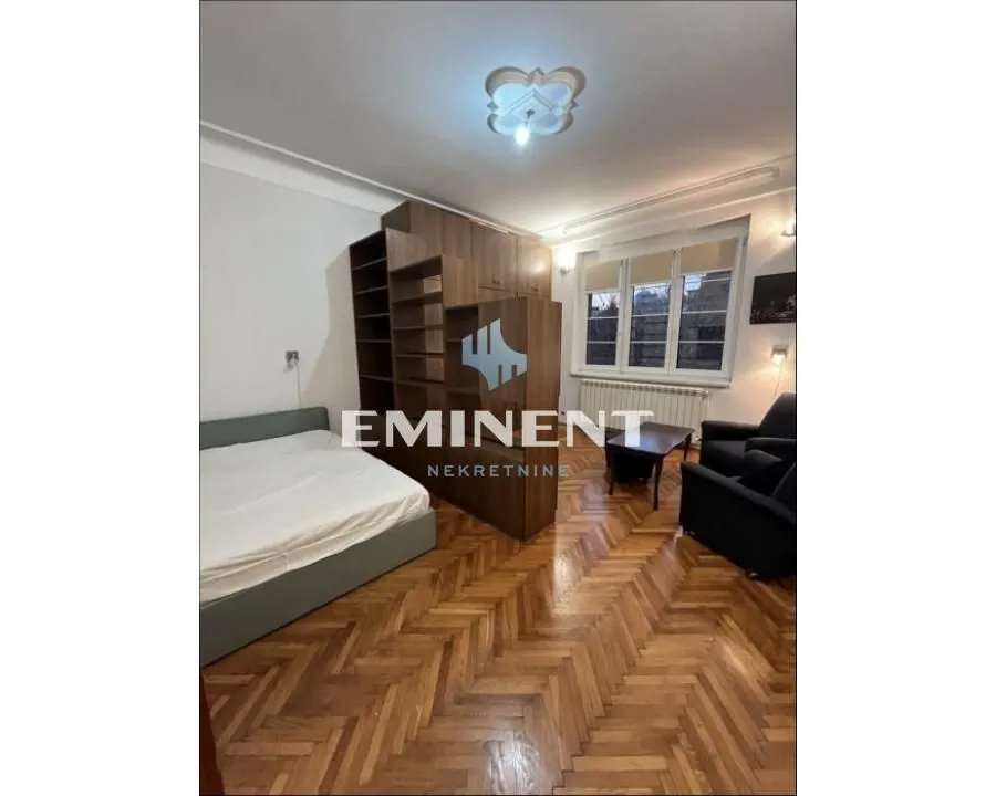 Izdavanje, stan, 120m², Stari Grad, Beograd