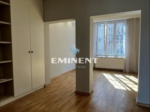 Izdavanje, trosoban stan, 82m², Kalenić Pijaca, Vračar Sve Podlokacije - image 2