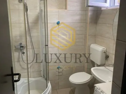 Izdavanje, jednosoban stan, 42m², Momišići, Podgorica - image 8