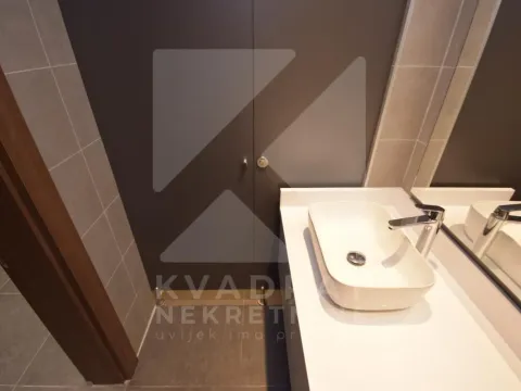 Rent, office space, 2542m², Centar, Podgorica - image 17