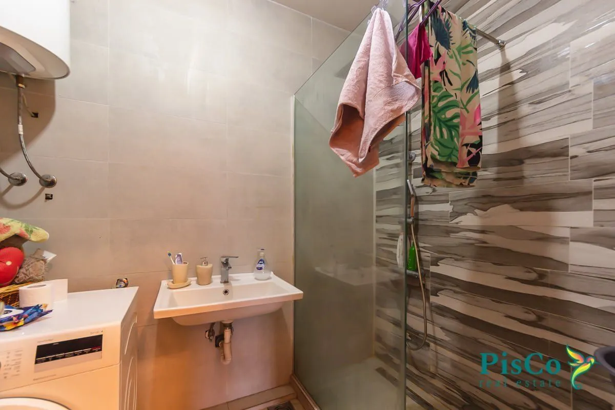 Prodaja, trosoban stan, 119m², Stari Aerodrom, Podgorica