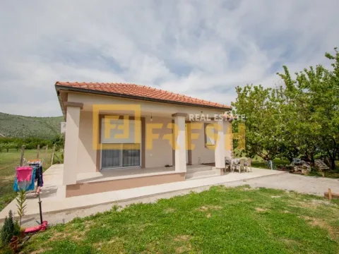 Izdavanje, kuća, 110m², Kokoti, Podgorica - image 6