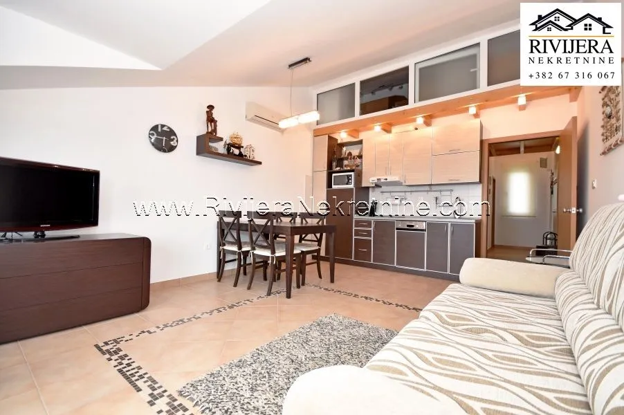 Prodaja, trosoban stan, 102m², Bijela, Herceg Novi