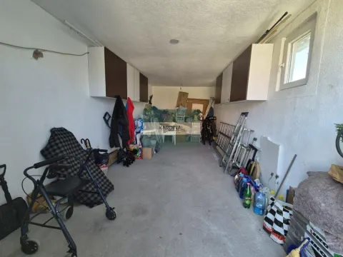 Prodaja, kuća, 109m², Crnče, Jagodina - image 39