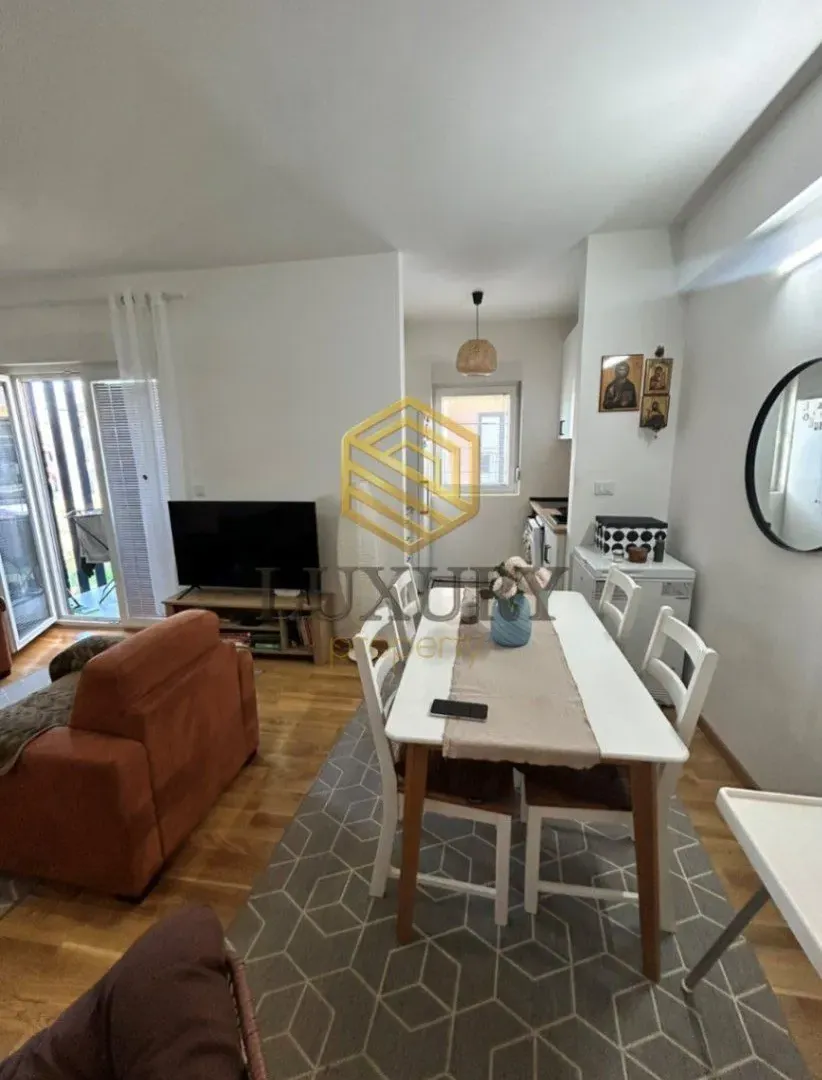 Prodaja, dvosoban stan, 54m², Zabjelo, Podgorica