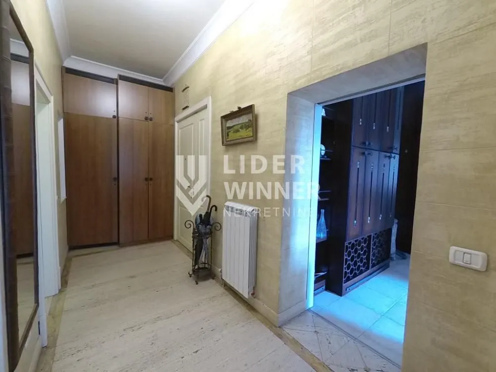 Sale, four bedroom apartment, 190m², Vračar Hram, Vračar Sve Podlokacije