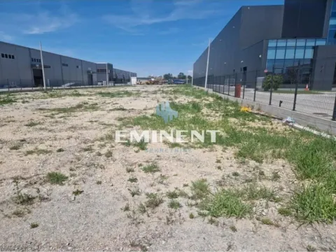 Zemljište in Batajnica