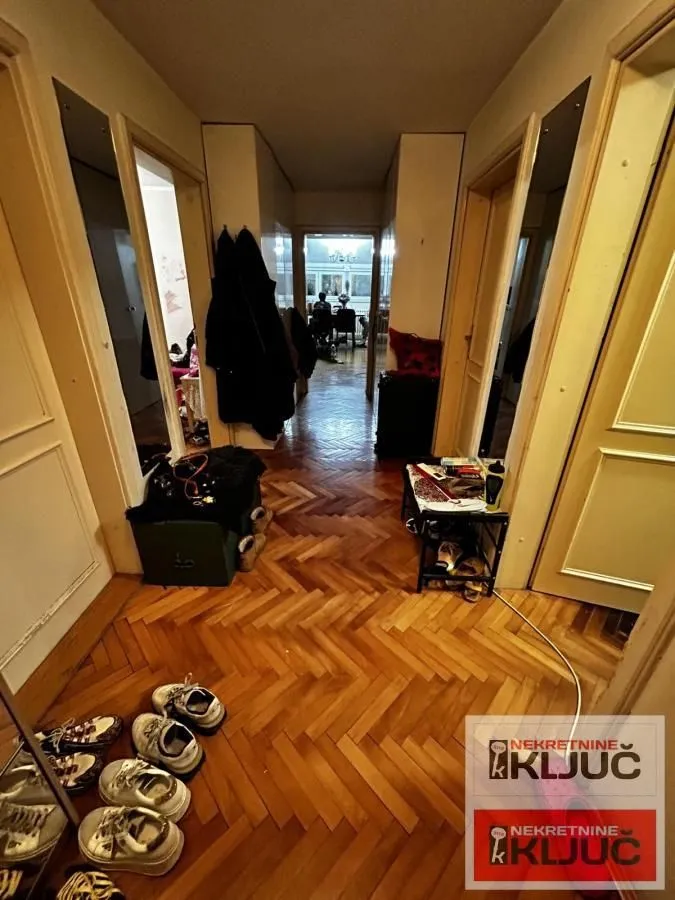 Prodaja, trosoban stan, 99m², Sajmište, Novi Sad