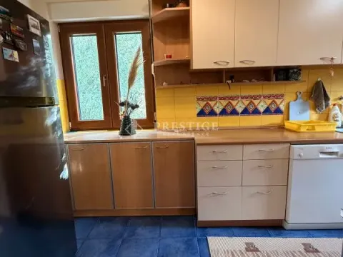 Rent, four bedroom apartment, 130m², Gorica C, Podgorica - image 5