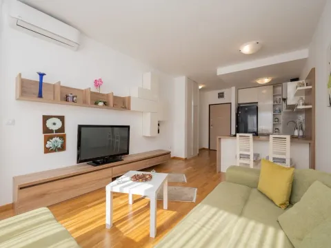 Sale, one bedroom apartment, 48m², Budva, Crna Gora - image 3