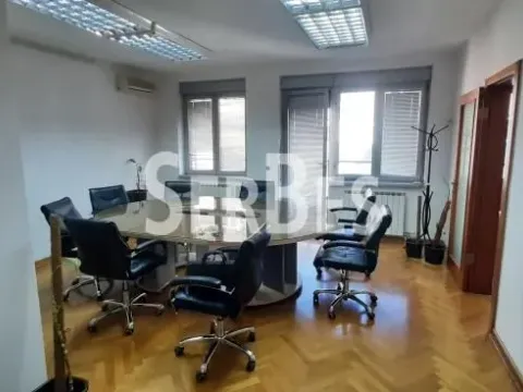 Izdavanje, poslovni prostor, 117m², Spens, Novi Sad Sve Podlokacije - image 4