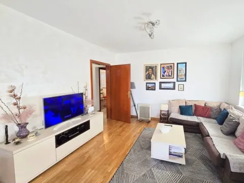 Sale, three bedroom apartment, 91m², Budva okolina, Budva - image 2