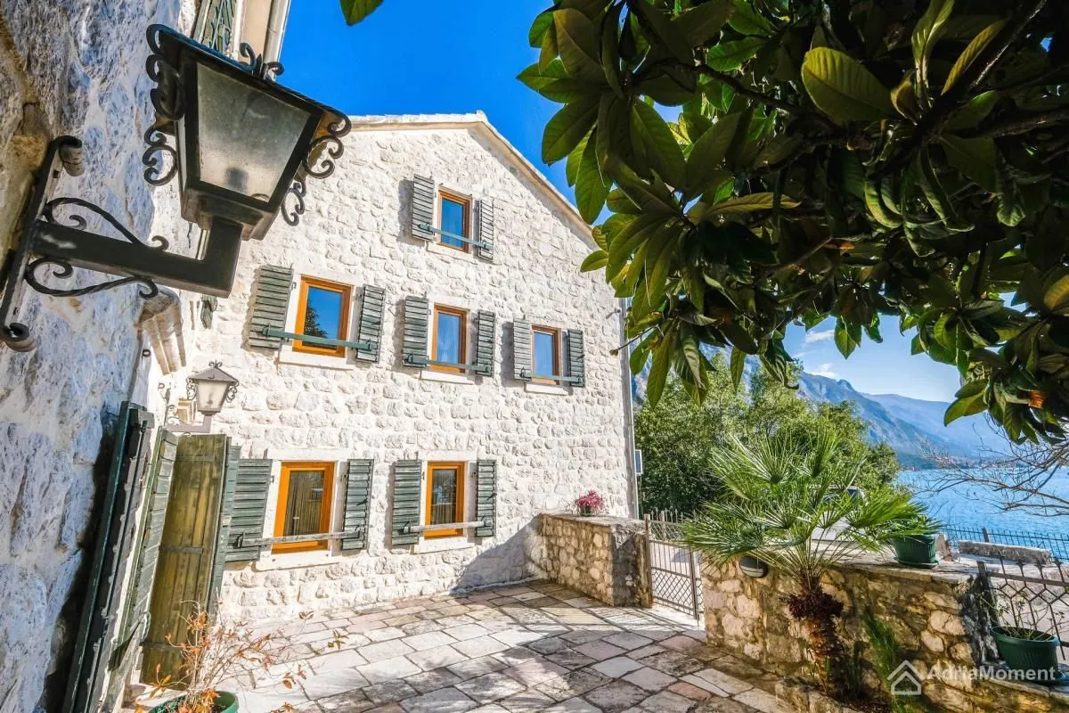 Sale, house, 500m², Orahovac, Kotor