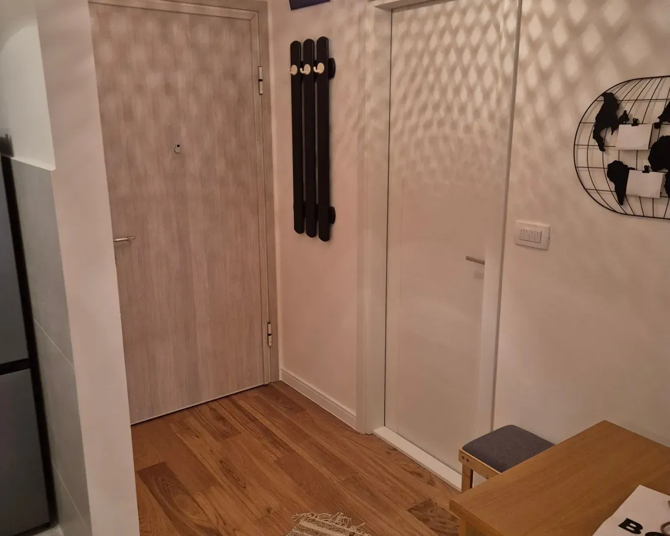 Izdavanje, jednosoban stan, 40m², Central Point, Podgorica