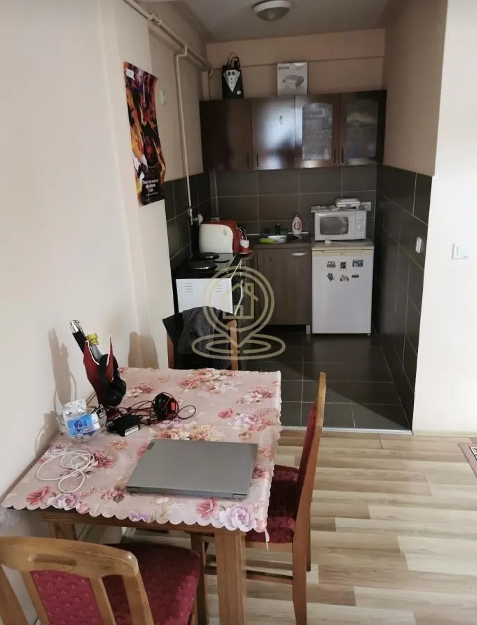 Izdavanje, jednosoban stan, 38m², Centar, Kragujevac