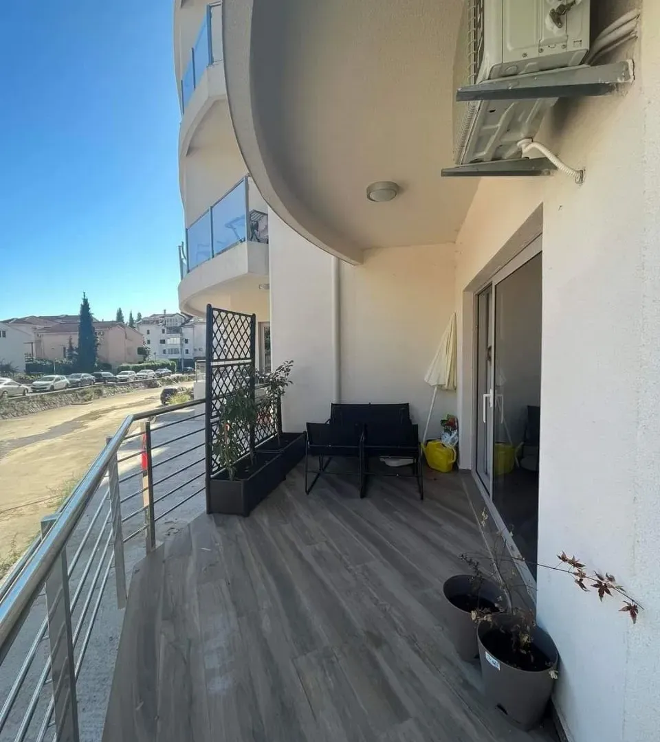 Rent, one bedroom apartment, 38m², Bulevar, Budva