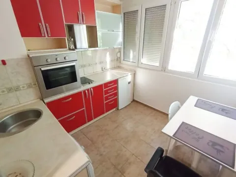 Izdavanje, garsonjera, 25m2, Gintaš, Podgorica Izdavanje, garsonjera, 25m2, Gintaš, Podgorica