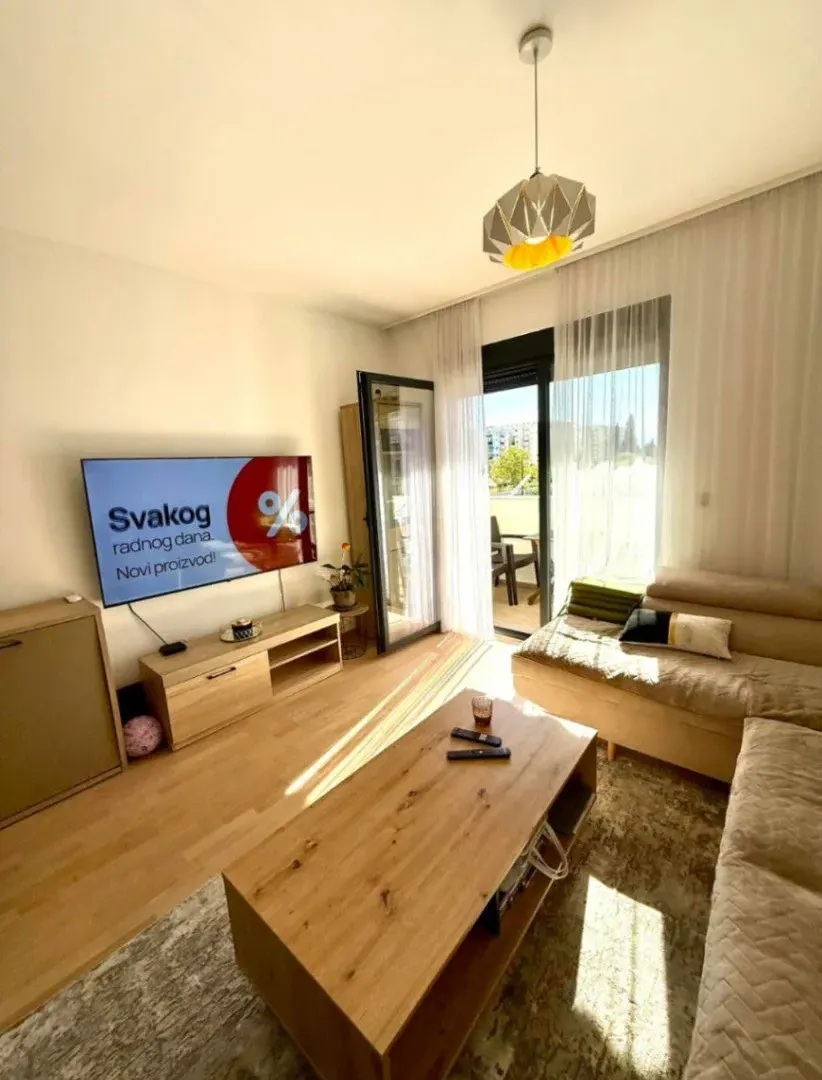 Izdavanje, jednosoban stan, 45m², Ljubović, Podgorica