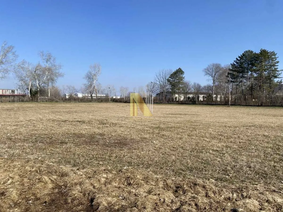 Prodaja, plac, 5249m², Salajka, Novi Sad Sve Podlokacije